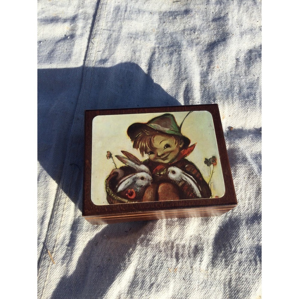 Vintage small Hummel music box‎ refuge western Germany Swiss musical movement